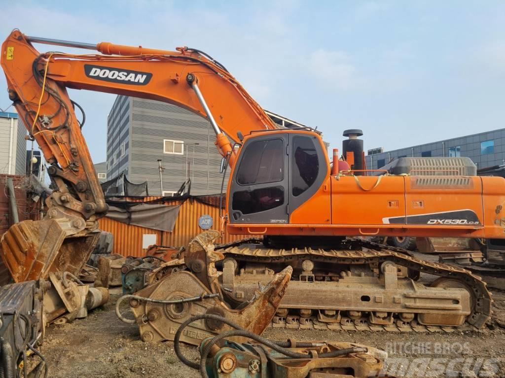 Doosan DX 530 LCA Excavadoras de cadenas