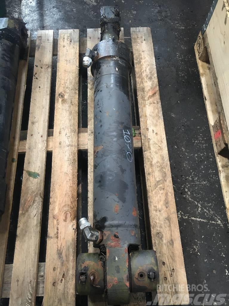 Timberjack 1070 TJ180 dipper cylinder Grúas taladoras