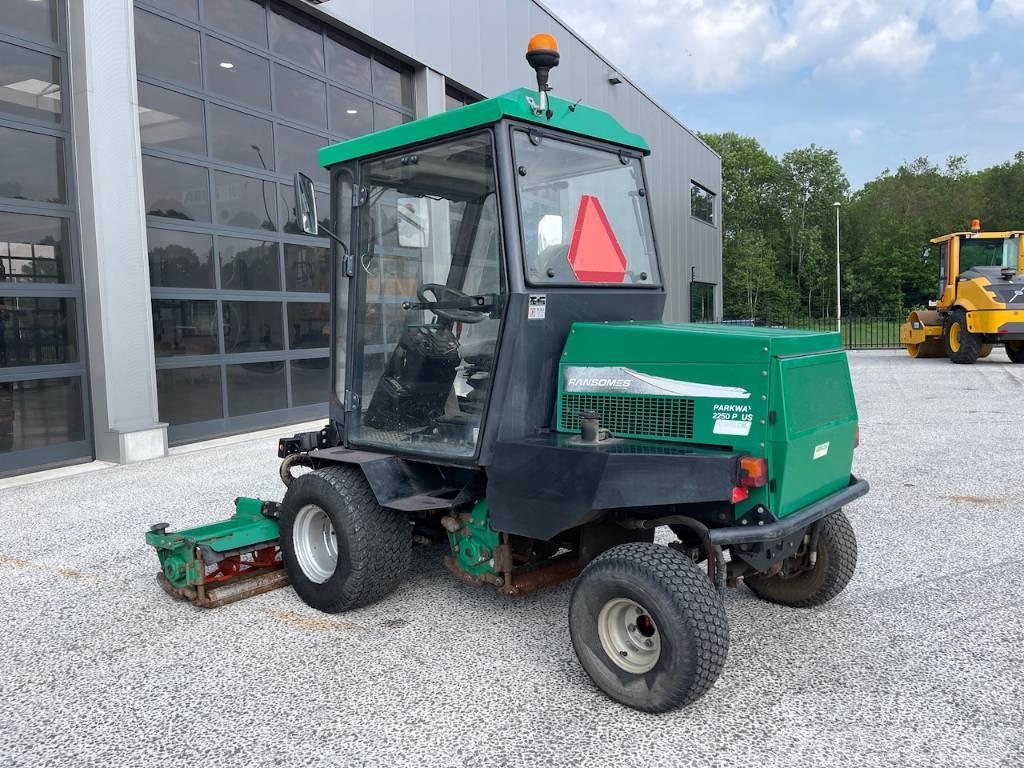 Ransomes Parkway 2250Plus Tractores corta-césped
