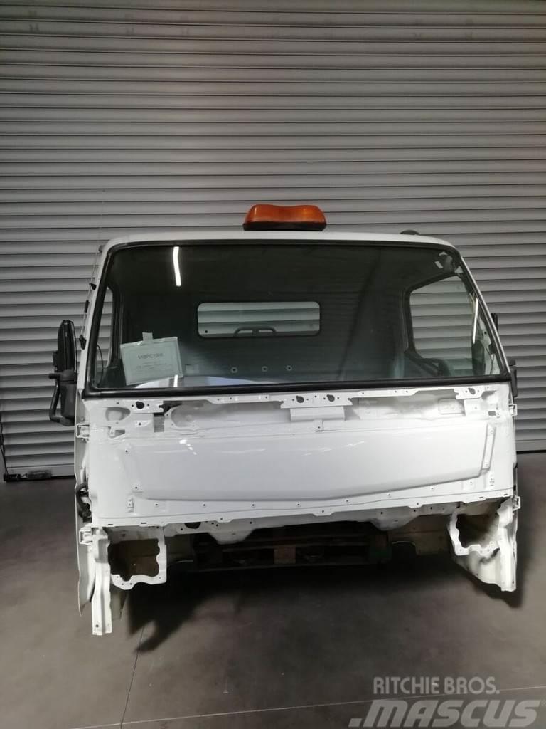 Mitsubishi Fuso euro 6 Cabinas e interior