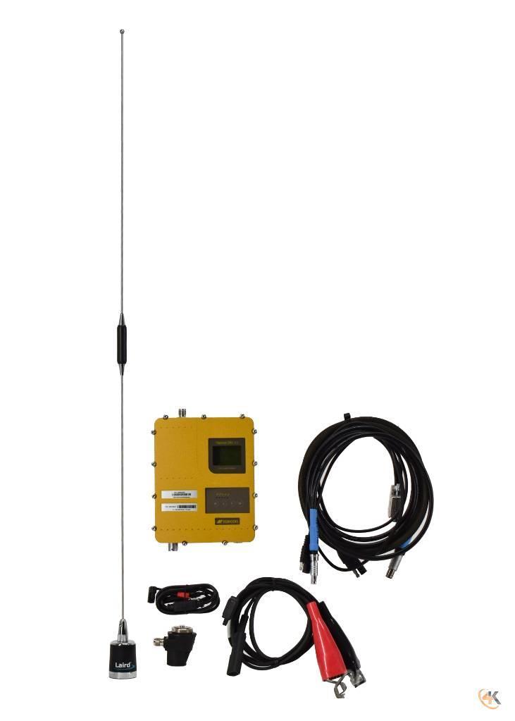 Topcon SRL-35 450-470 MHz 35 Watt External Radio Kit Otros componentes
