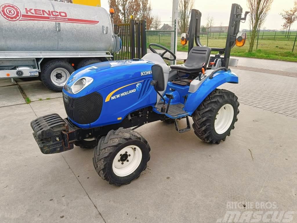 New Holland Boomer 25 HST Tractores