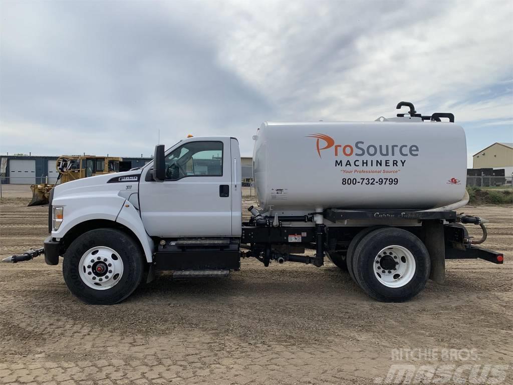 Ford F 650 XL SD Camiones cisterna