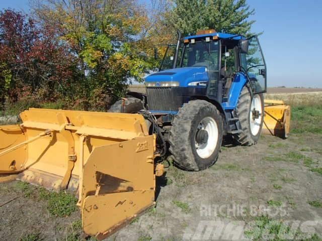 New Holland 8670 Tractores