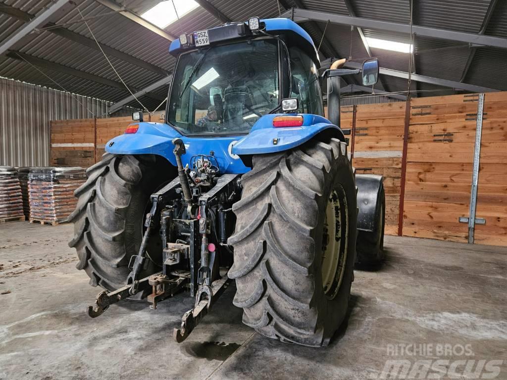 New Holland TG 210 Tractores