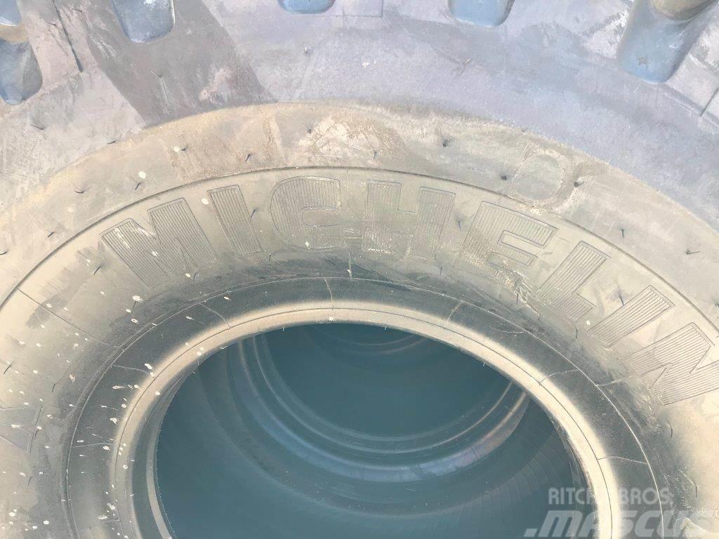 Michelin 23.5R25 XTLA Neumáticos, ruedas y llantas