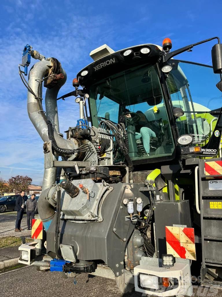 CLAAS XERION 3800 SADDLE TRAC Tractores