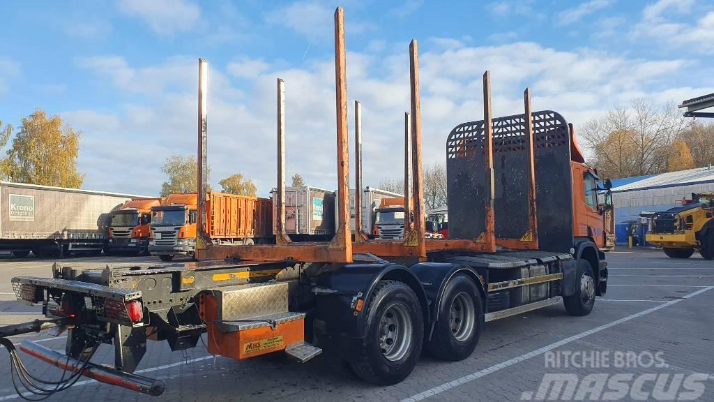 Scania P450 CB6X4EHX Transporte de madera