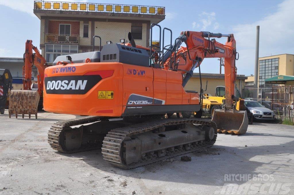 Doosan DX 235 NLC Excavadoras de cadenas