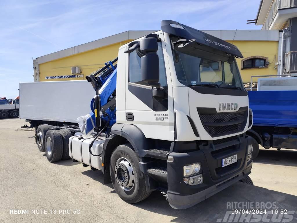 Iveco Stralis 260 S 31 Camiones grúa