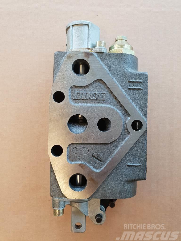 Fiat Control valve 5151057 used Hidráulicos