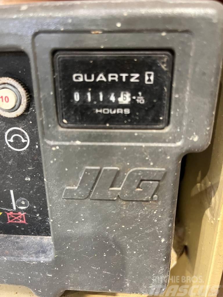 JLG 1230 ES Ascensores de personal y montacargas de acceso
