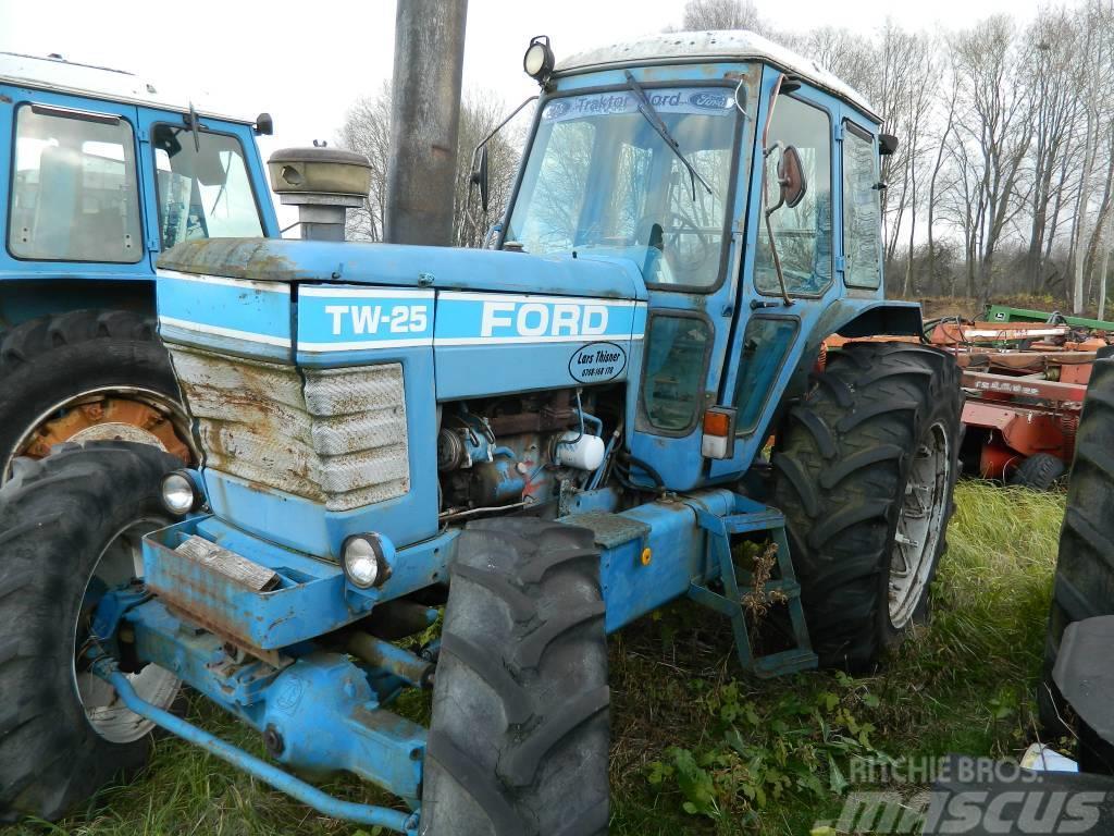 Ford TW 25 Tractores