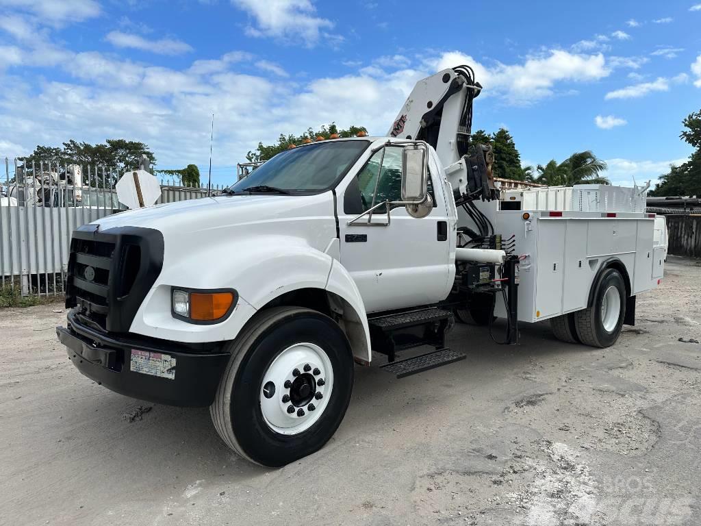 Ford F 750 XL SD Camiones grúa