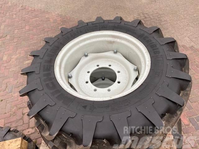 Michelin 13,6 R24 verstelbare velg (nieuw) Neumáticos, ruedas y llantas