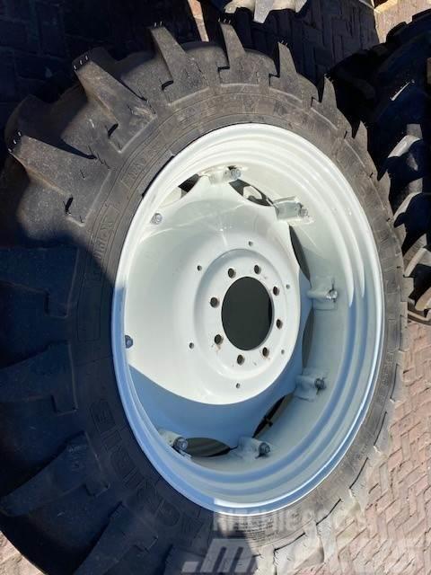 Michelin 13,6 R38 verstelbare velg (nieuw) Neumáticos, ruedas y llantas