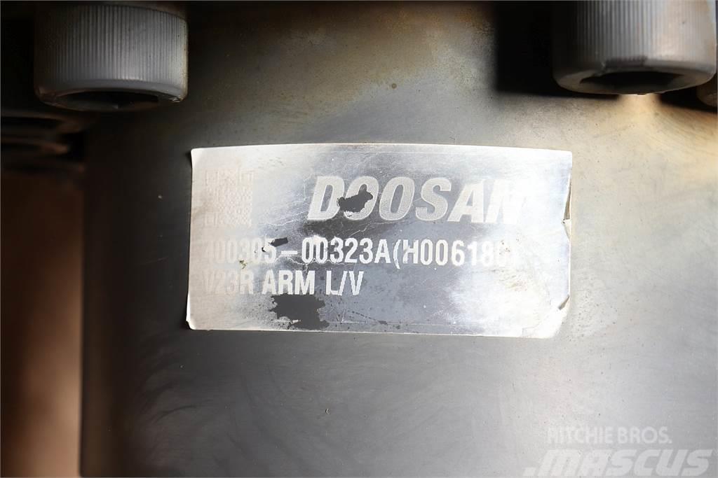Doosan Daewoo DX235LCR-5 Hydraulic Cylinder Hidráulicos