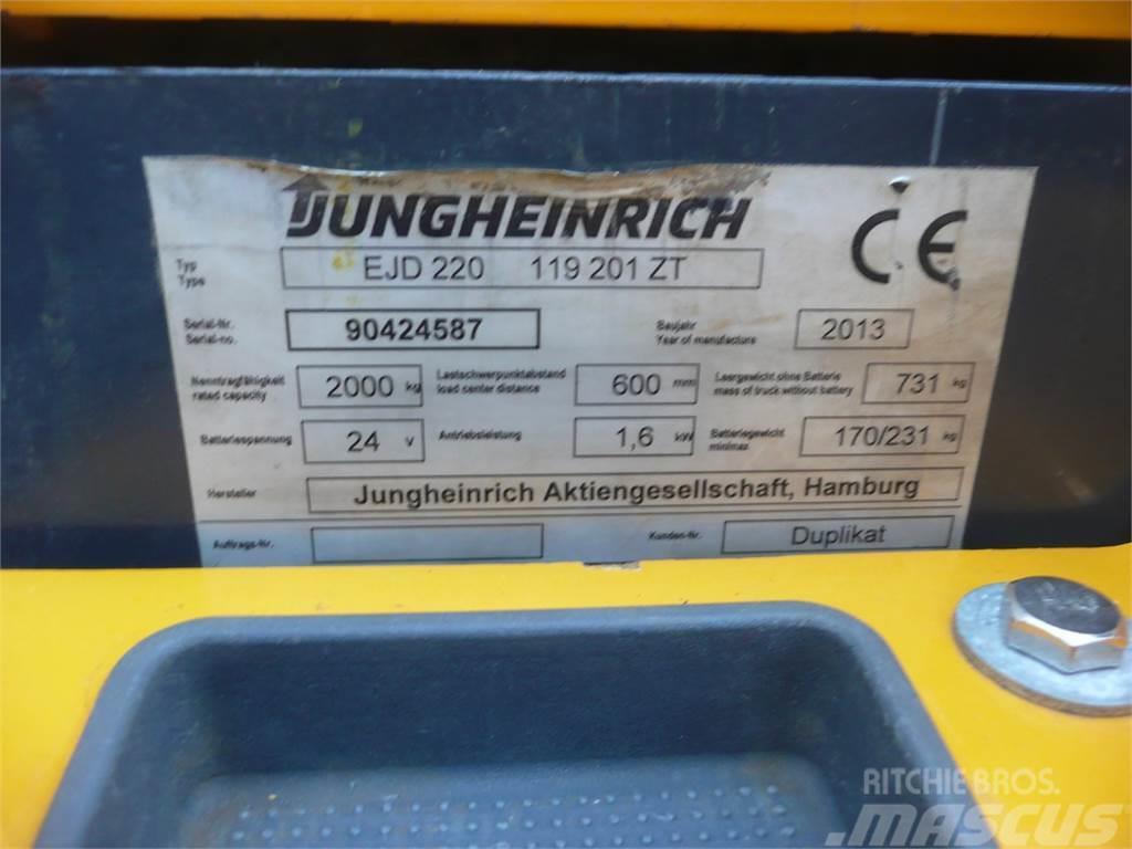Jungheinrich EJD 220 201 ZT Apiladores eléctricos autopropulsados