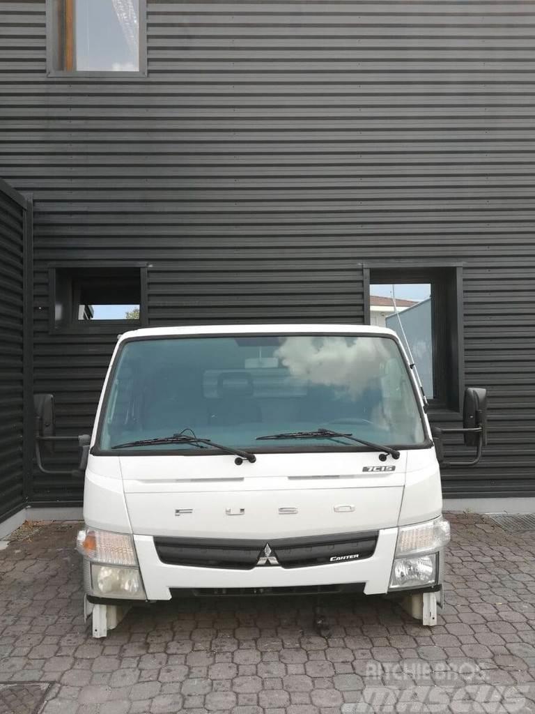 Mitsubishi Fuso " C " Euro 6, Euro 5, EEV Cabinas e interior