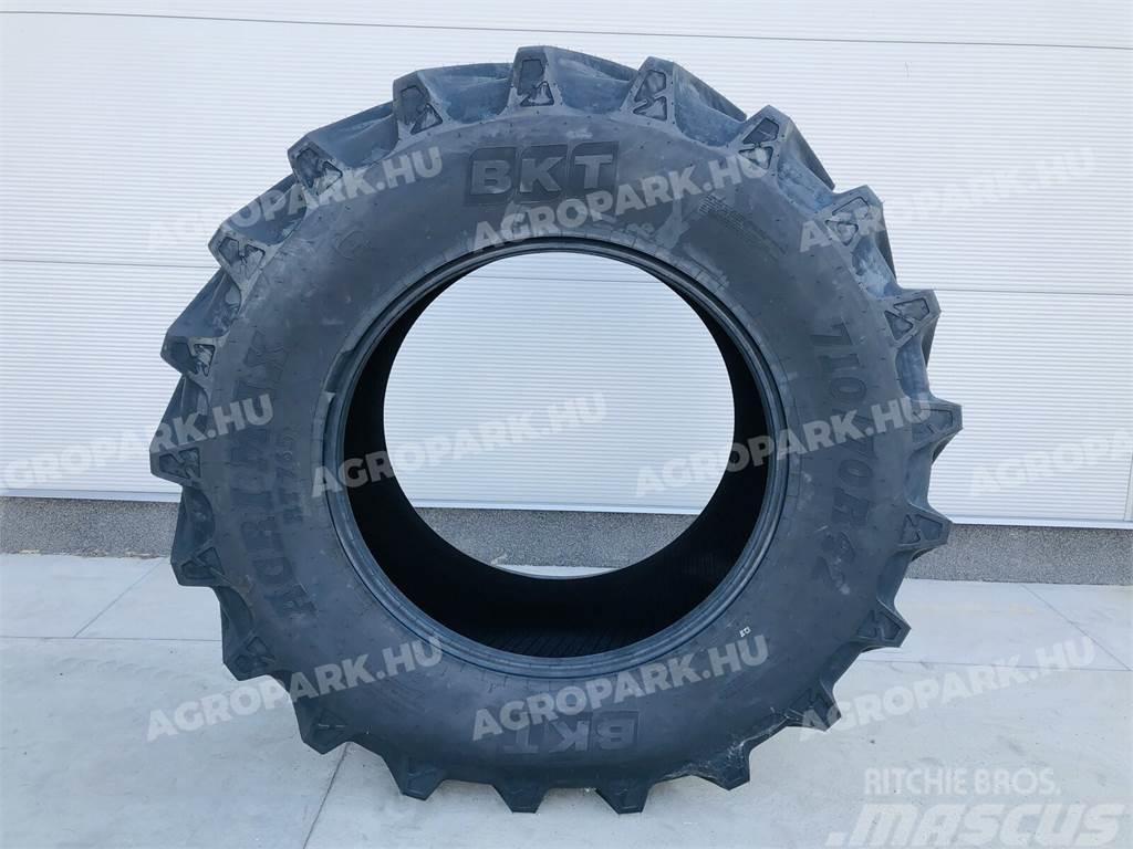 BKT tire in size 710/70R42 Neumáticos, ruedas y llantas