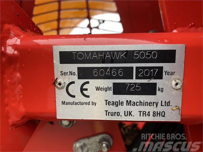 Tomahawk 5050 Teagle Otros equipos usados para la recolección de forraje