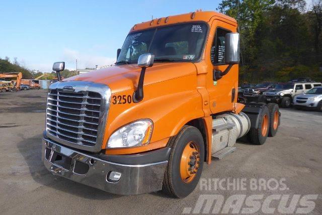 Freightliner CASCADIA 125 Camiones chasis