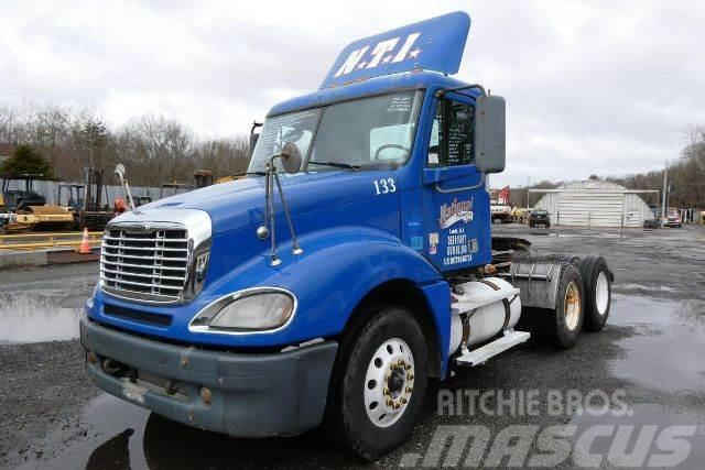 Freightliner CL120 Camiones chasis