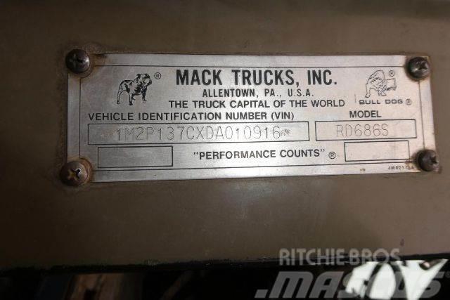 Mack RD686S Camiones plataforma