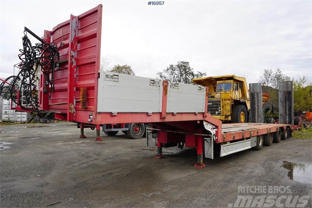 Damm 4 axle machine trailer with ramps and manual widen Otros remolques