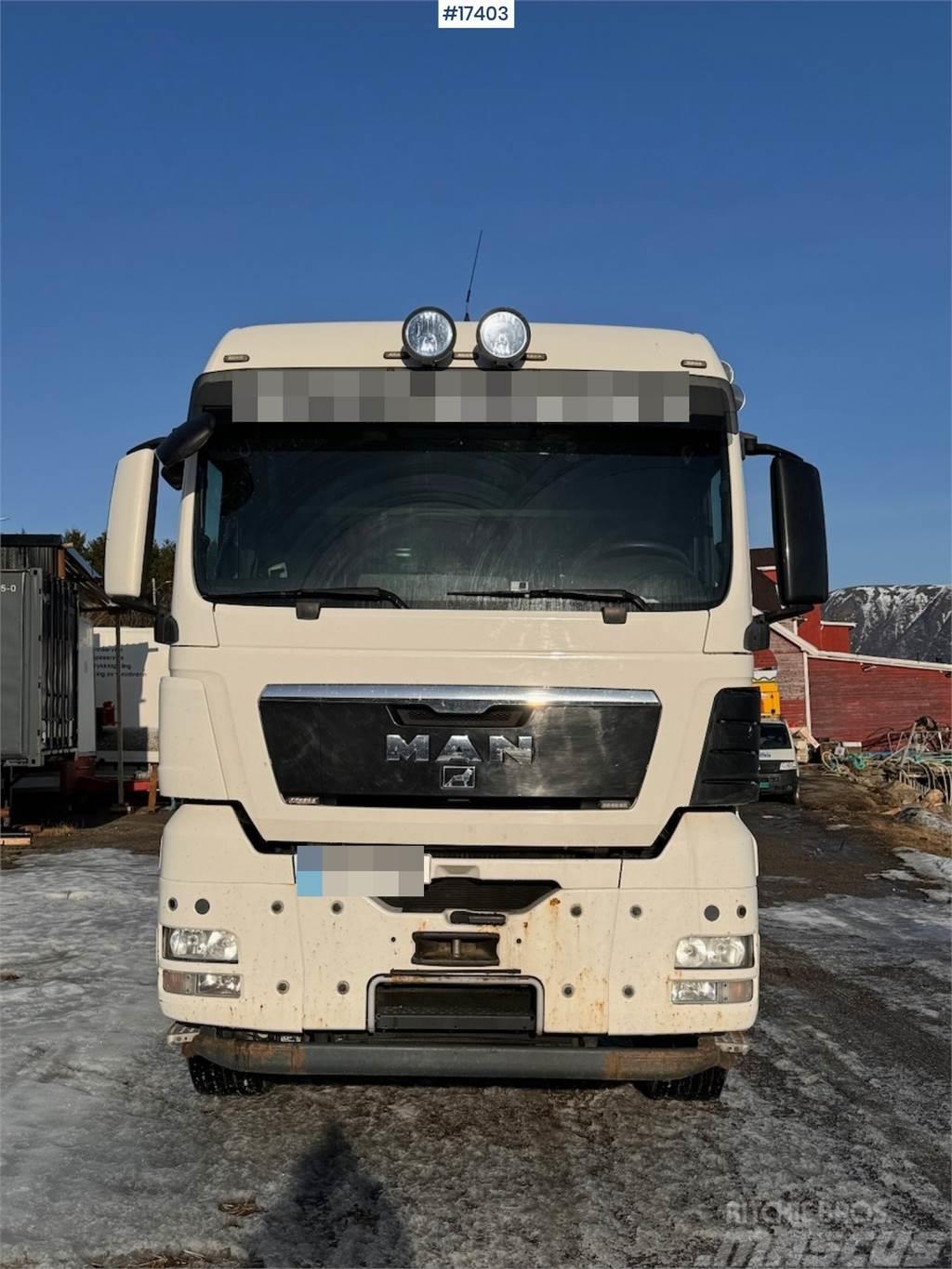MAN TGX 35.480 8x4 flatbed truck w/ driving bridges Camiones plataforma