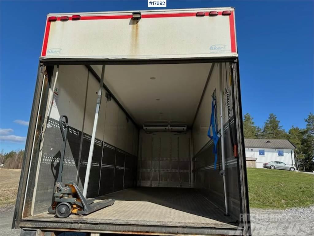 Mercedes-Benz Actros 4x2 Box truck w/ full side opening and frid Camiones caja cerrada