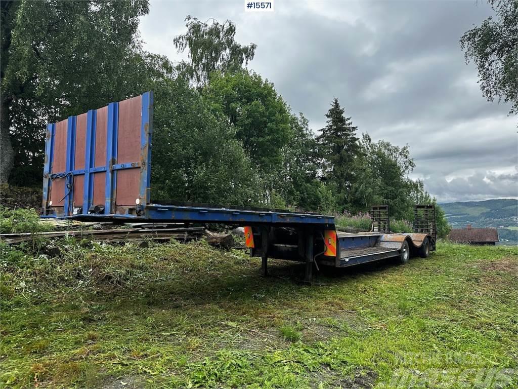 Närko 2 axle Well trailer w/ hydraulic driving bridges. Otros remolques