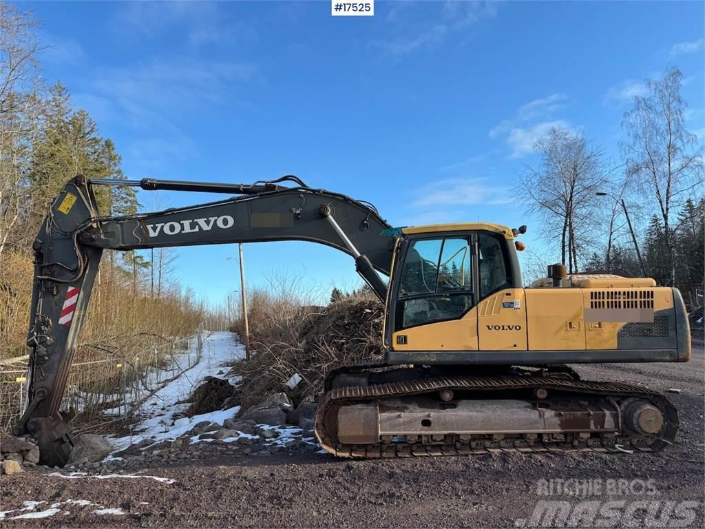 Volvo EC240CL Tracked excavator w/ bucket WATCH VIDEO Excavadoras de cadenas