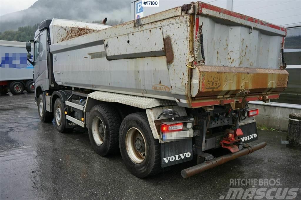 Volvo FH 540 8x4 with low mileage. Camiones bañeras basculantes o volquetes
