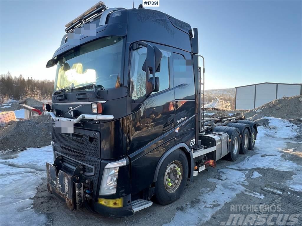Volvo FH540 8x4 plow rigged hook truck w/ underlying gra Camiones polibrazo