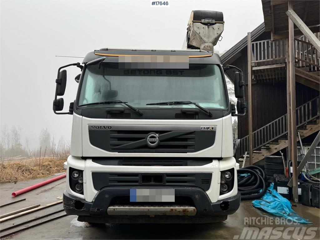 Volvo FMX truck w/ Liebherr superconstruction Camiones hormigonera
