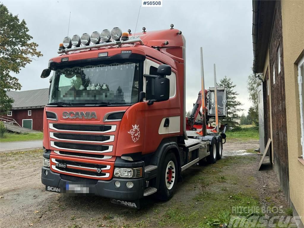 Scania R560 Timber Truck with trailer and crane Transporte de madera