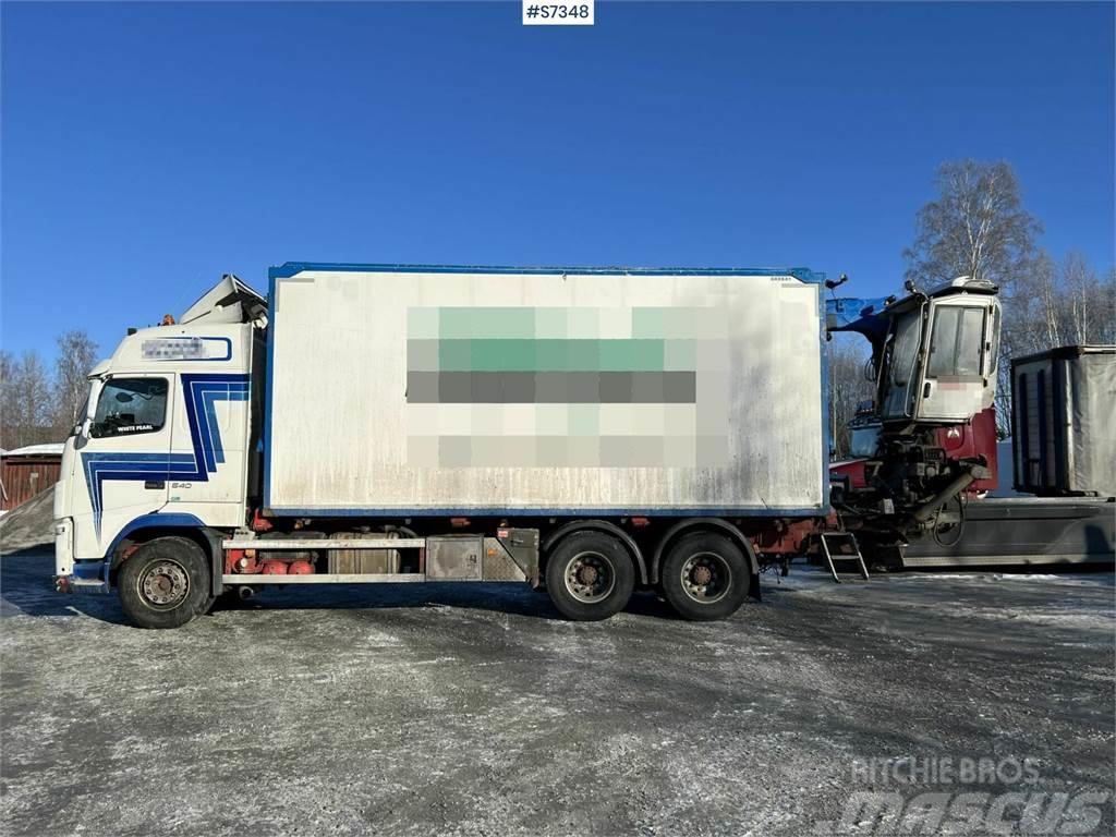 Volvo FH 6*4 Chip Truck with Palfinger crane Camiones caja cerrada