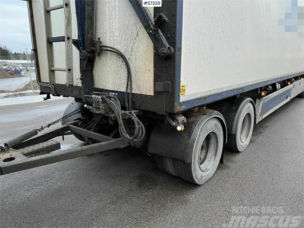 Volvo FH 6x2 wood chip truck with trailer Camiones caja cerrada