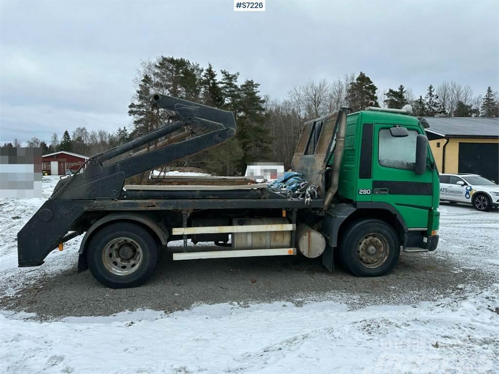 Volvo FM7 4X2 Lift dumper Camiones portacubetas