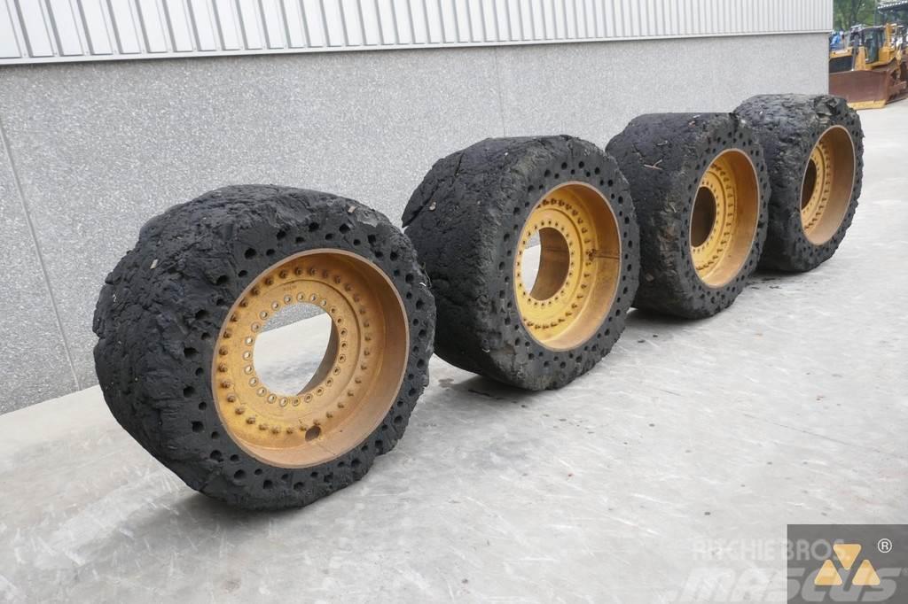 Volvo L180 Cushion wheels Neumáticos, ruedas y llantas