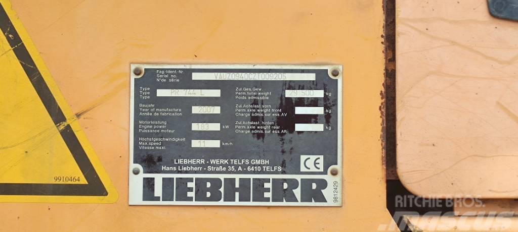 Liebherr PR 744 L Buldozer sobre oruga