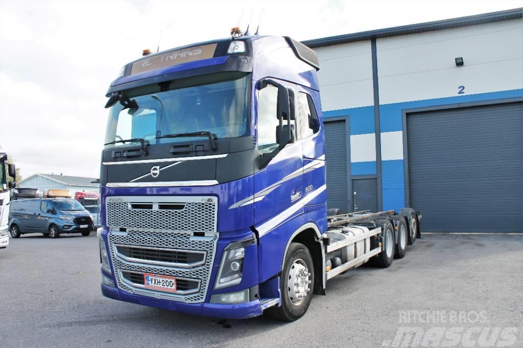 Volvo FH16 600  8x4*4 Camiones chasis