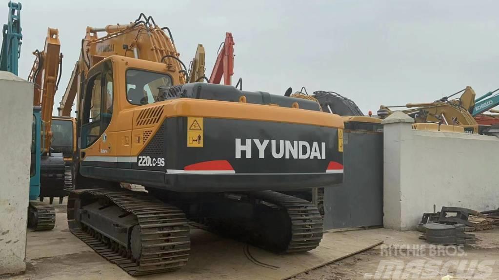Hyundai 220 Excavadoras 7t - 12t