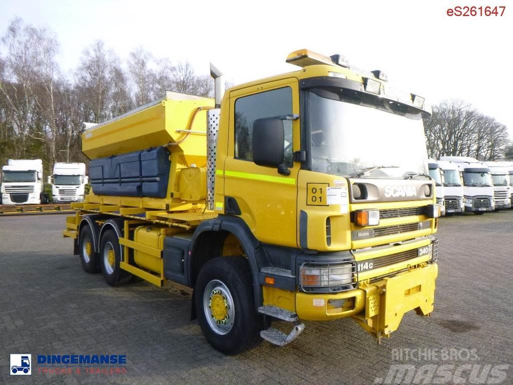 Scania P114-340 CB 6X6 RHD gritter / snow plough Camiones aspiradores/combi