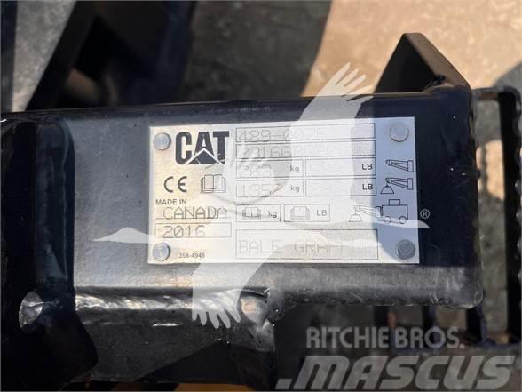 CAT BALE GRABBER Manipulador de embalajes