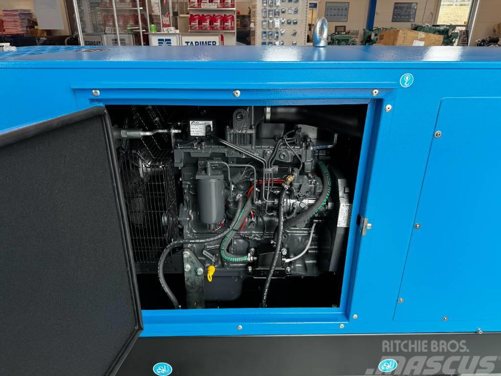 Iveco FPT 40 KVA Dieselaggregaatti kotelossa Generadores diesel