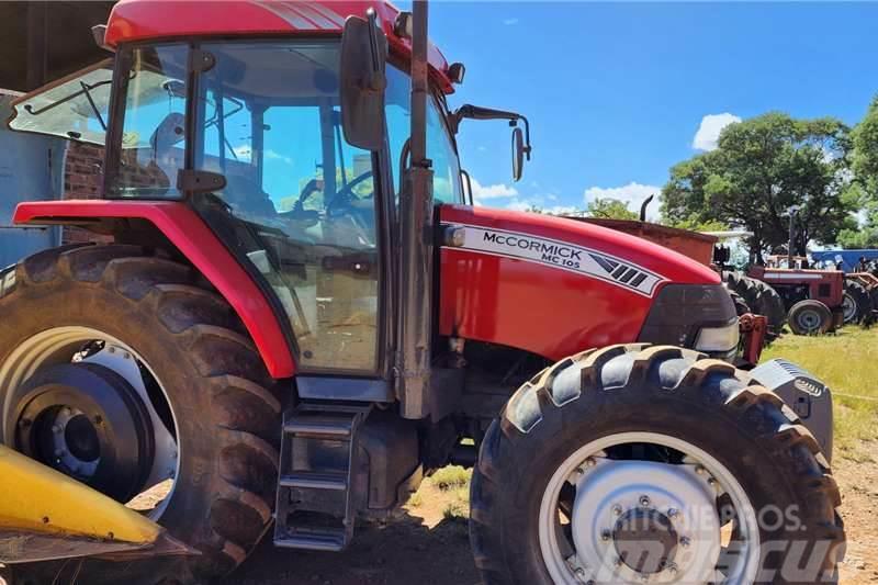 Case IH CAB MC105 with wet clutch Tractores