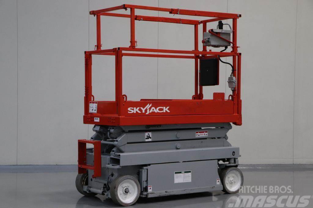 SkyJack SJIII-3215 Plataformas tijera