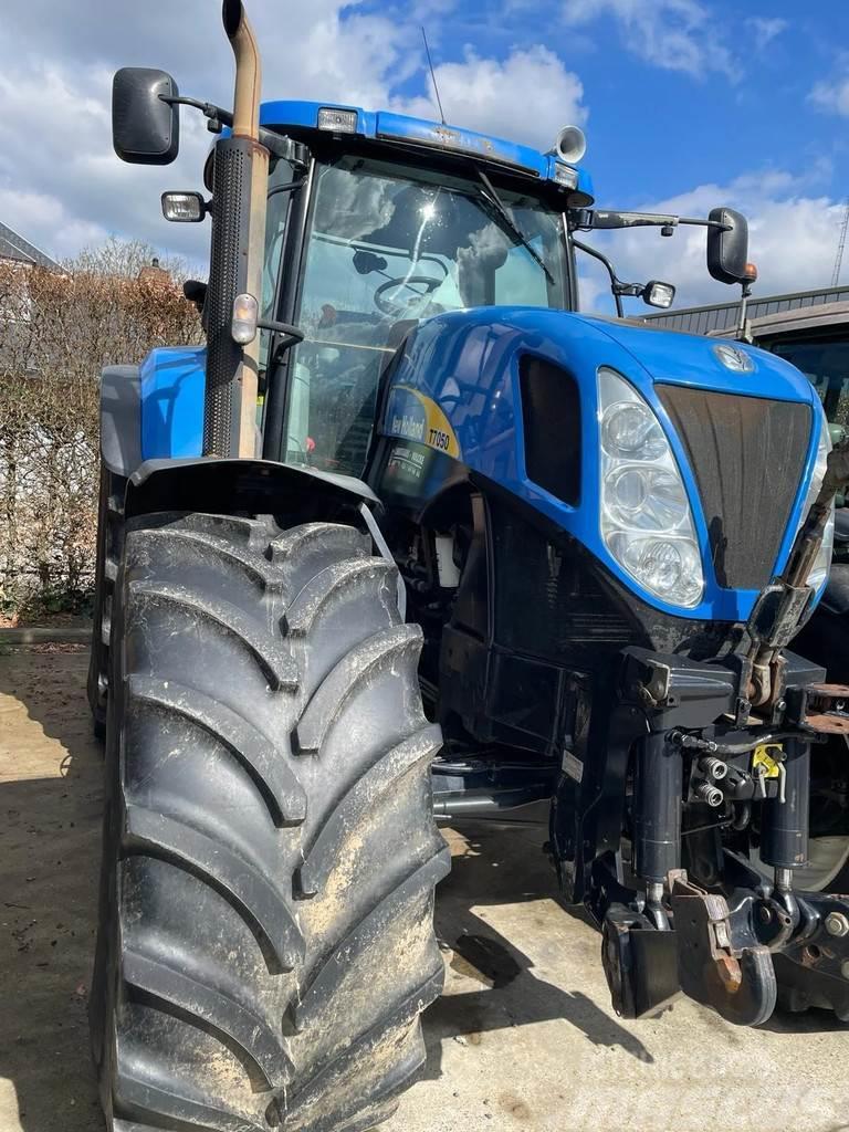 New Holland T7050 T7050 Tractores